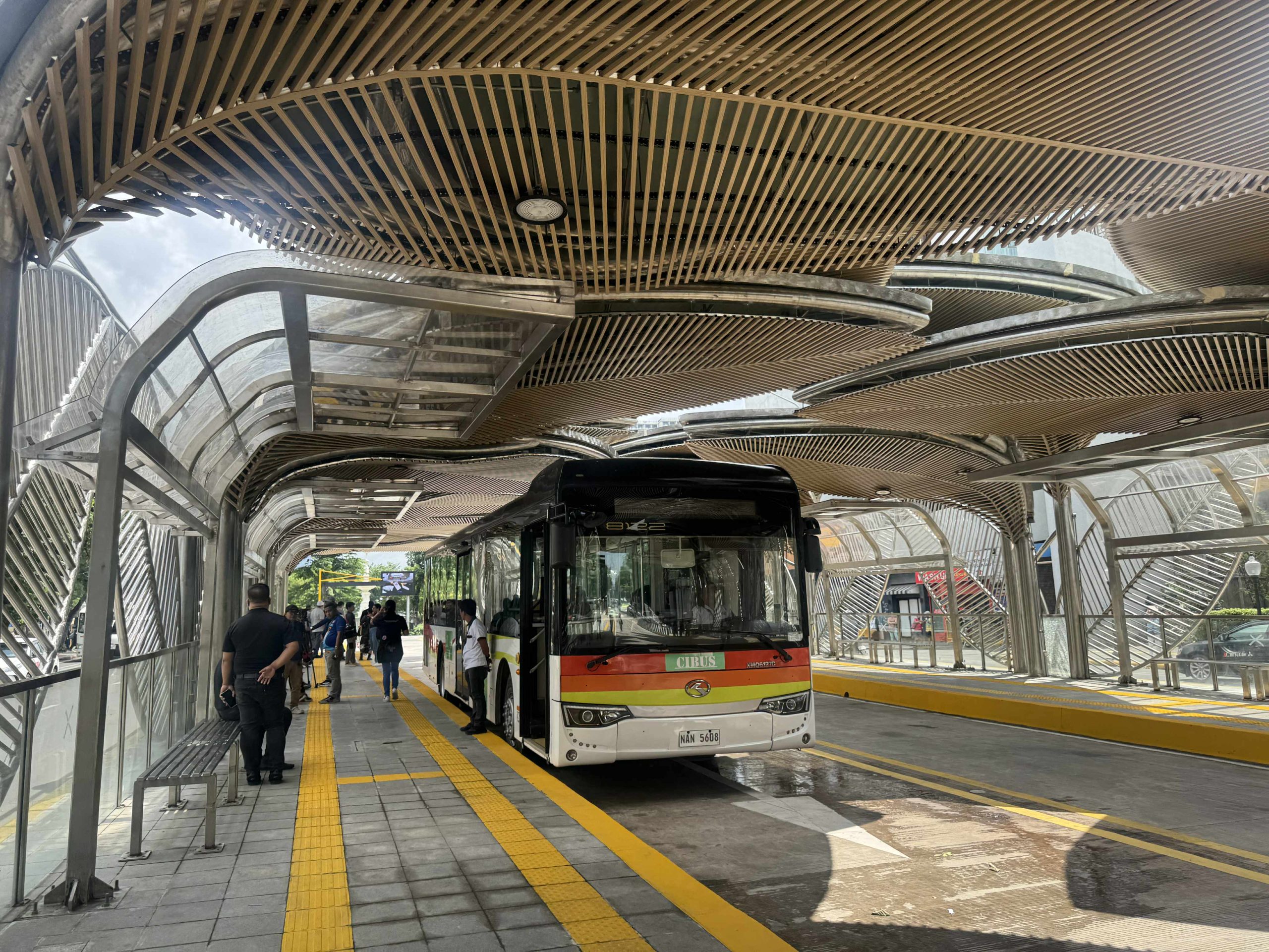 Cebu Postpones Bus Rapid Transit Pilot Run After Congestion, Safety Issues