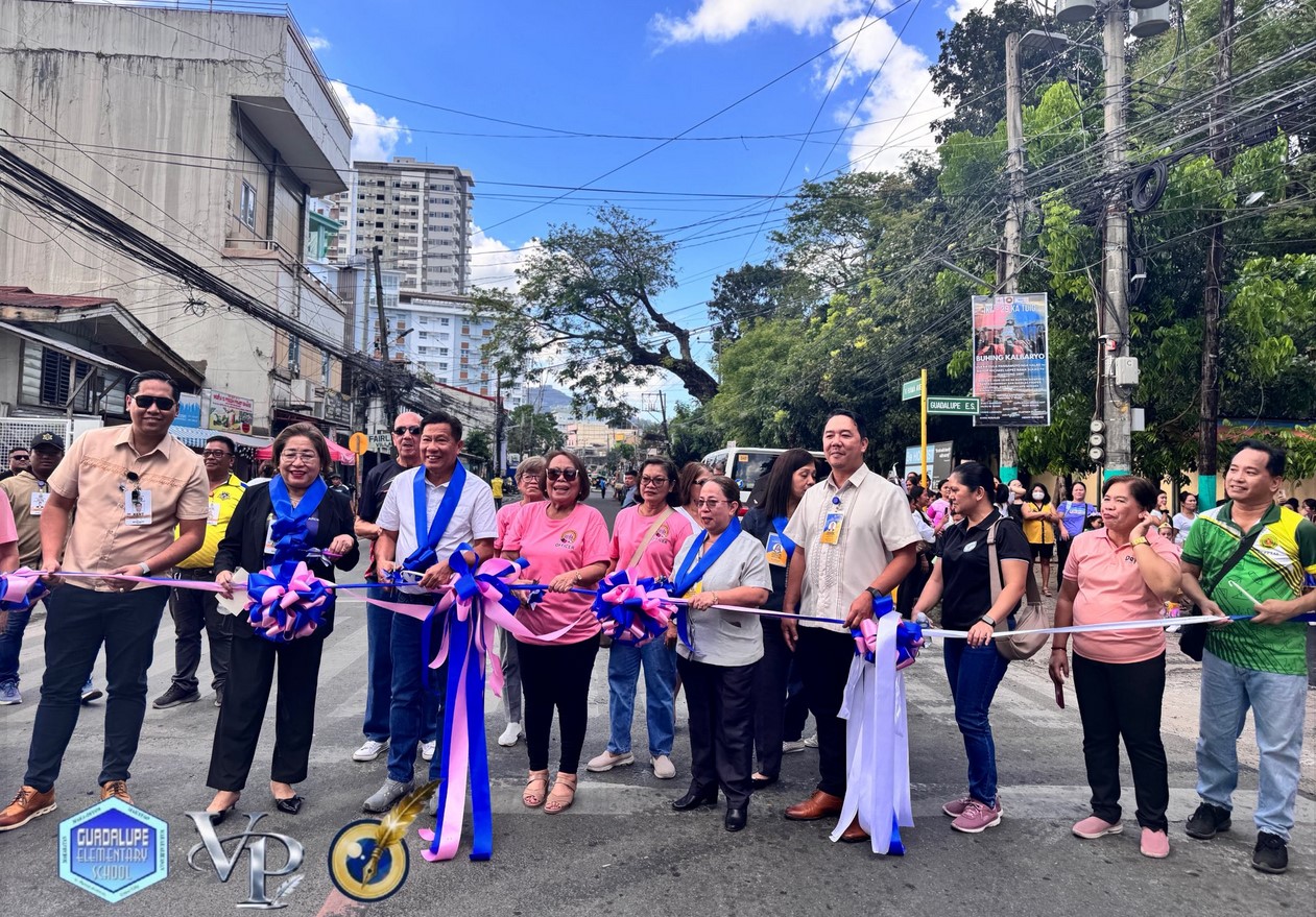 Guadalupe Elementary School gets first school traffic light